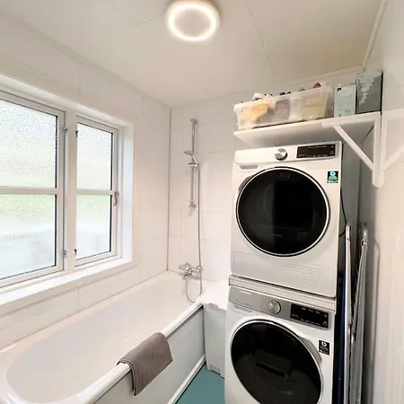 Lofoten Fjord House - Mountain & Seaview Vakantiehuis *